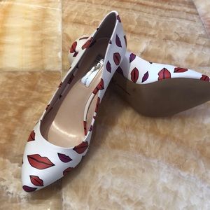 INc International Concept size 9 heels